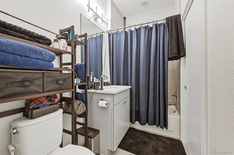 3411 Albion St #4-1, Denver, CO 80207