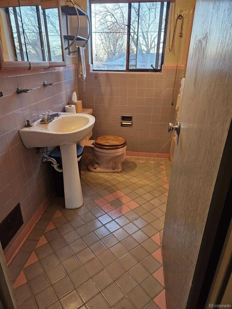 1420 Ingalls St, Lakewood, CO 80232