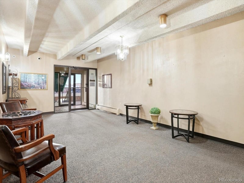 10650 Tennessee Ave #403, Aurora, CO 80012