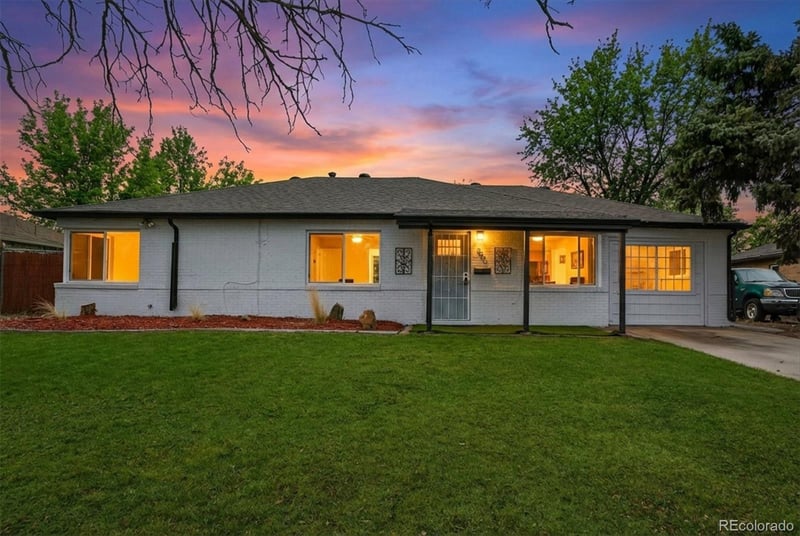 901 Racine St, Aurora, CO 80011