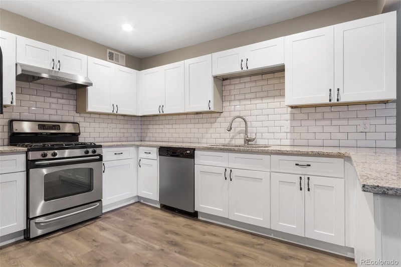 901 Racine St, Aurora, CO 80011