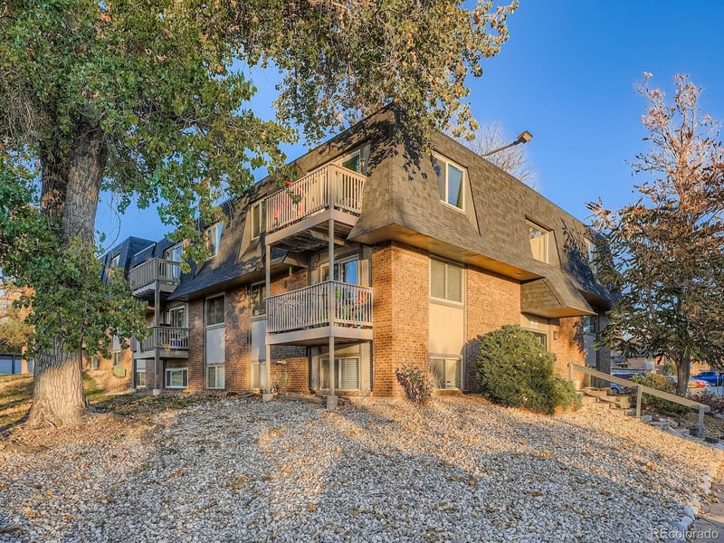 140 E Highline Cir #105, Centennial, CO 80122