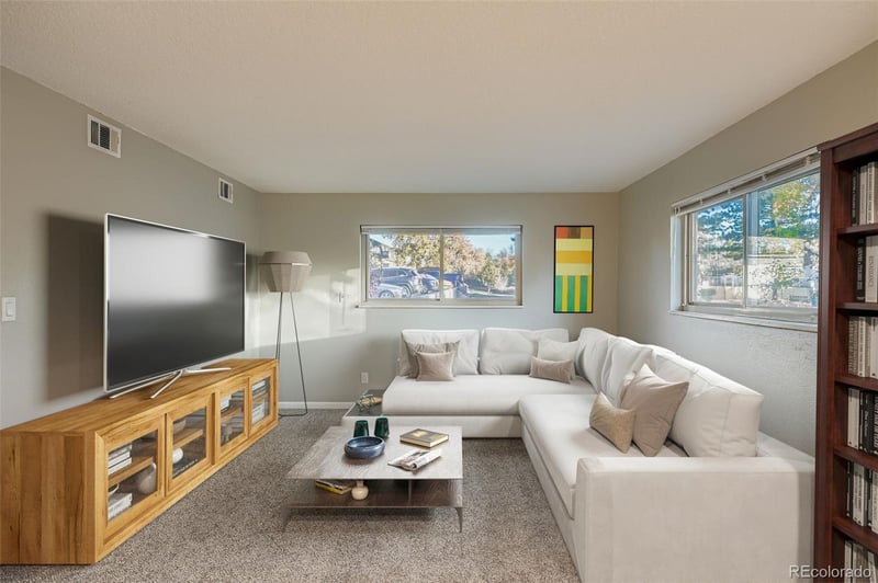 140 E Highline Cir #105, Centennial, CO 80122
