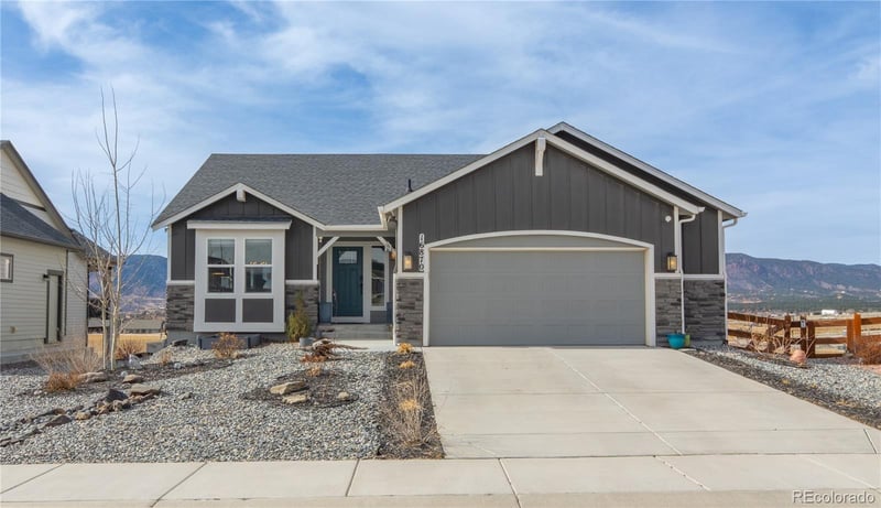 16870 Roaming Elk Dr, Monument, CO 80132