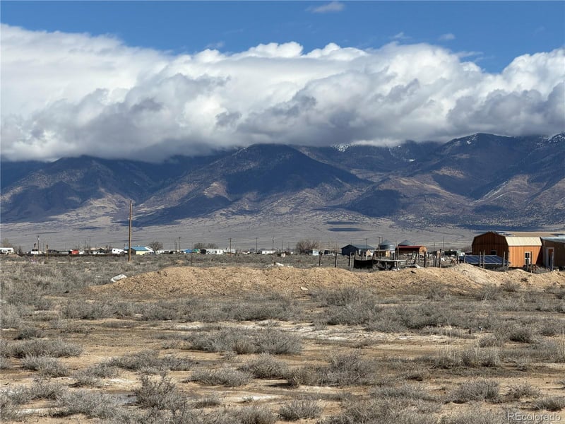 57725 Betty Lee Dr, Moffat, CO 81143