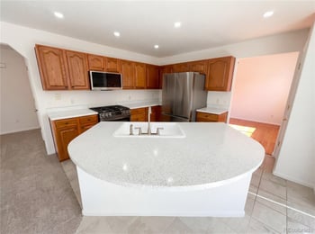 1938 Gordon Ct, Erie, CO 80516