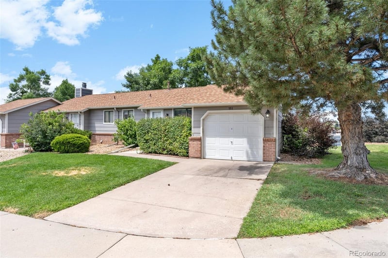 551 Crestline Cir #9D2, Littleton, CO 80120
