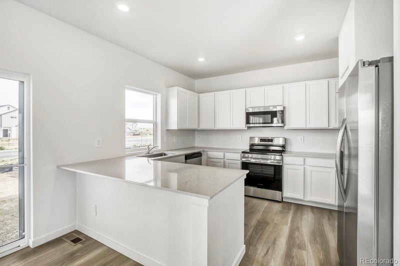 6175 Drum Pl, Loveland, CO 80538