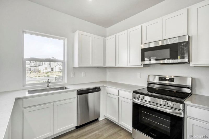 6175 Drum Pl, Loveland, CO 80538