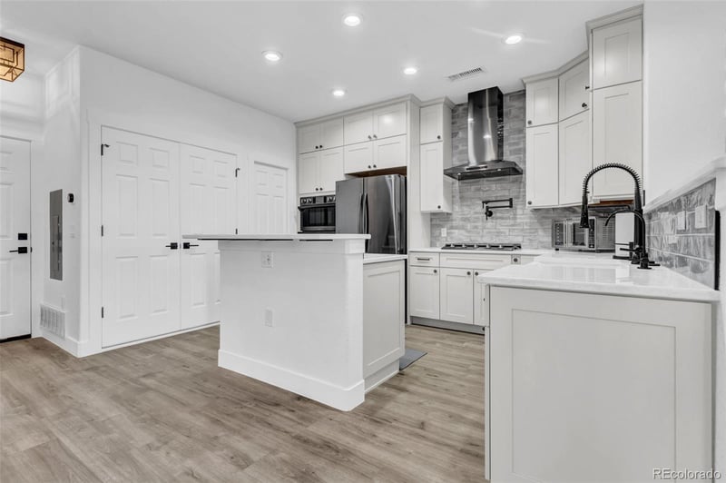 3672 Perth Cir #105, Aurora, CO 80013