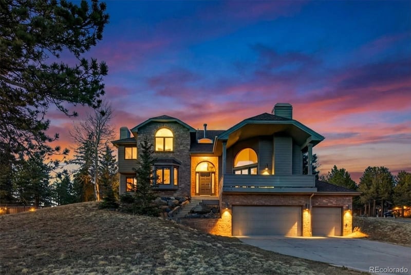 25924 Gateway Dr, Golden, CO 80401