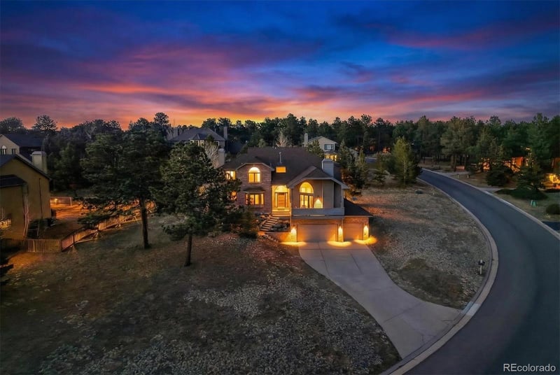 25924 Gateway Dr, Golden, CO 80401