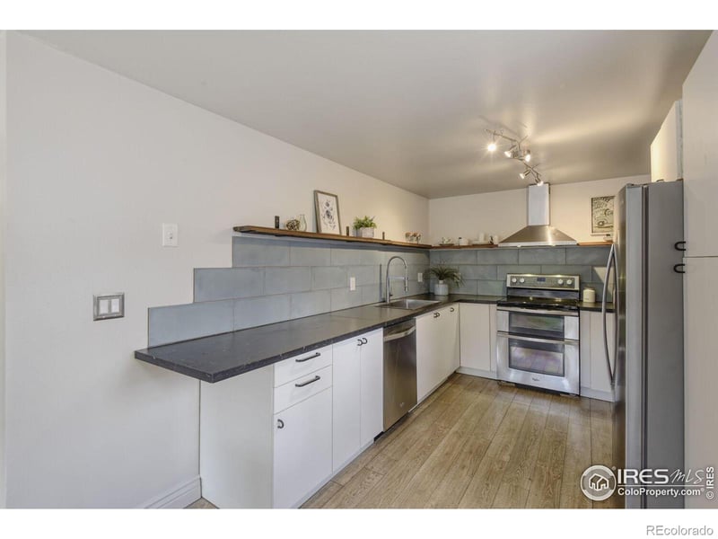 9015 63rd Ave, Arvada, CO 80004