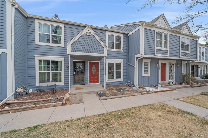 2262 Jasper Way #B, Aurora, CO 80013