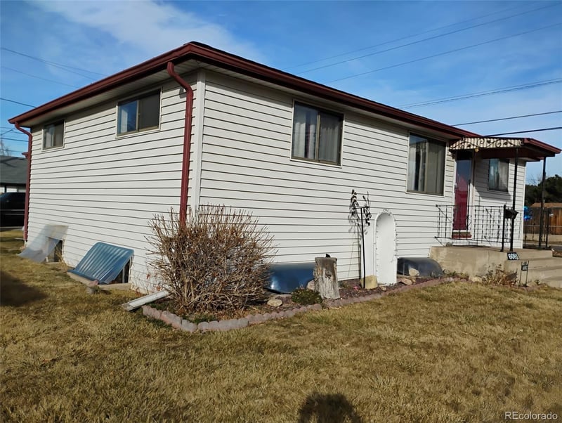 6081 61st Ave, Commerce City, CO 80022