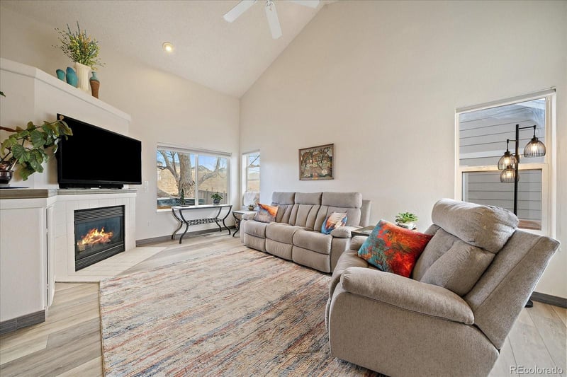 700 Mango Dr, Castle Rock, CO 80104