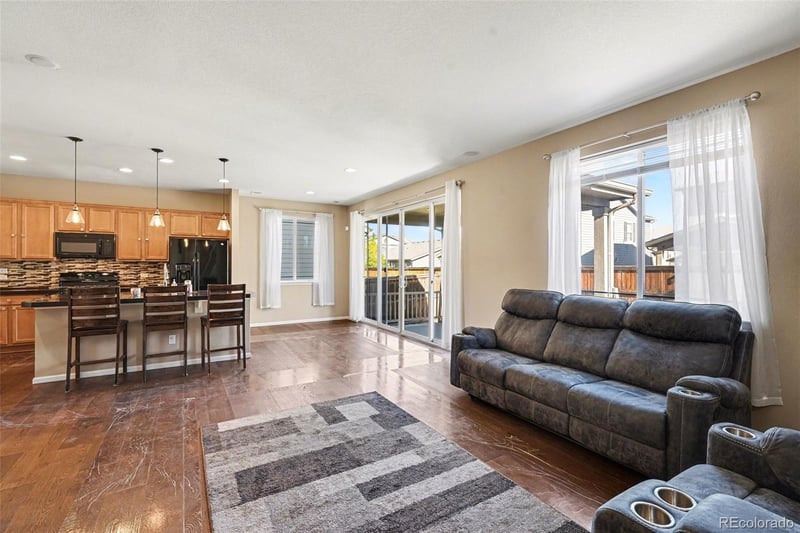 25585 Maple Pl, Aurora, CO 80018