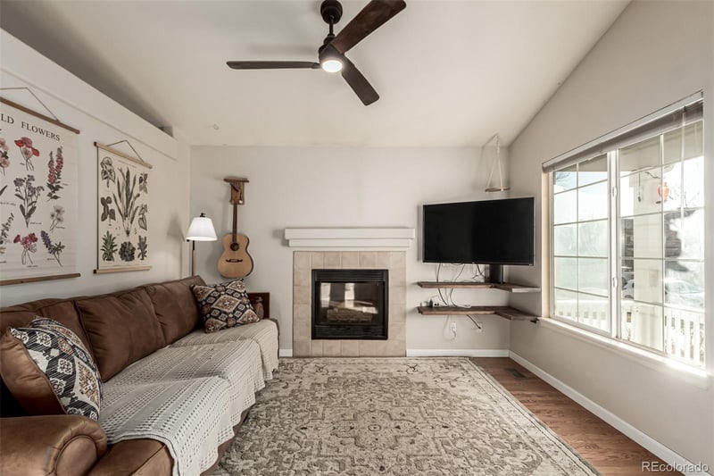 9712 Queenscliffe Dr, Highlands Ranch, CO 80130