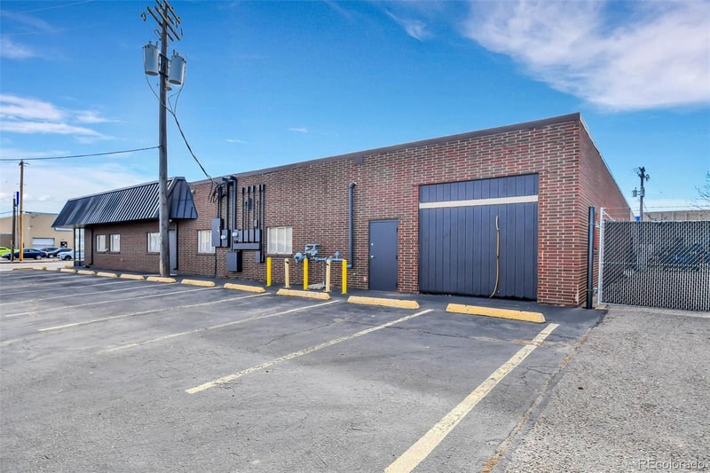 4995 Monaco St, Commerce City, CO 80022