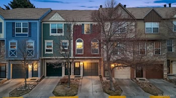 922 Paris Ct, Aurora, CO 80012
