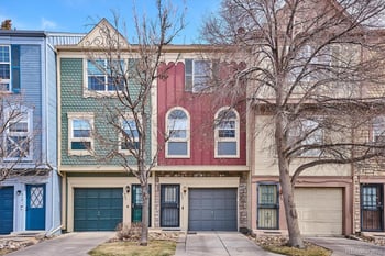 922 Paris Ct, Aurora, CO 80012