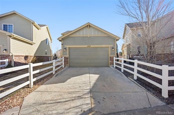 1435 Duquesne Ct, Aurora, CO 80018