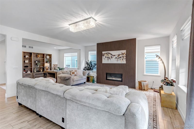 6506 Barnstead Dr, Castle Pines, CO 80108