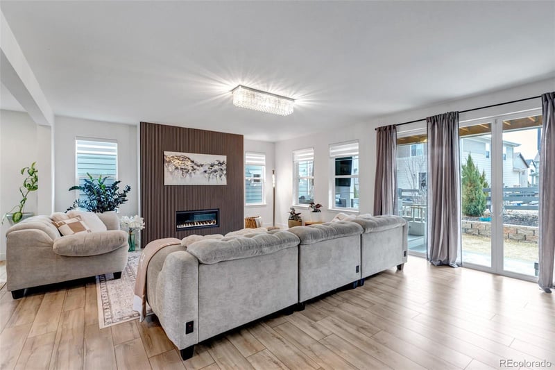 6506 Barnstead Dr, Castle Pines, CO 80108