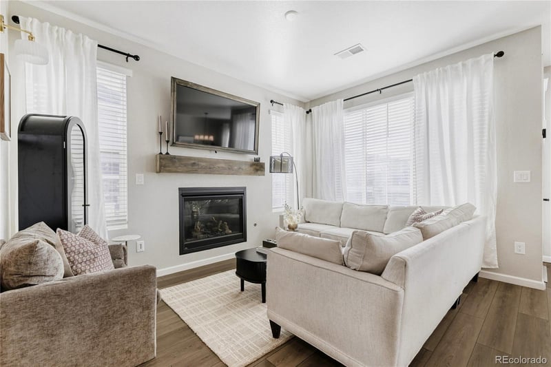 23548 Ida Dr #B, Aurora, CO 80016