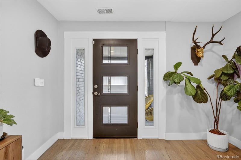 1555 Rosemary St, Denver, CO 80220