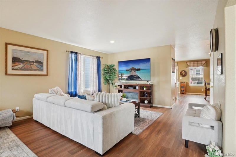 13871 Ivy St, Thornton, CO 80602