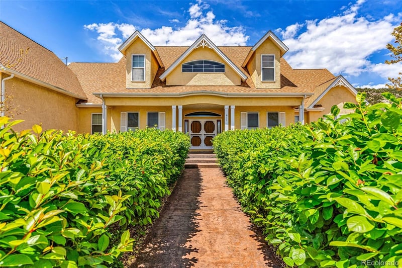 611 Rockridge Loop, Canon City, CO 81212
