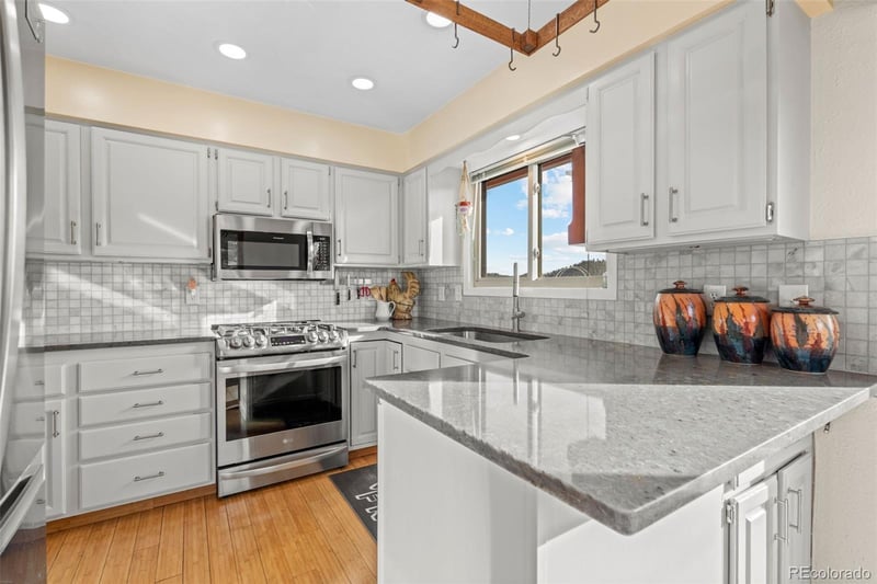 24170 Matterhorn Dr, Indian Hills, CO 80454