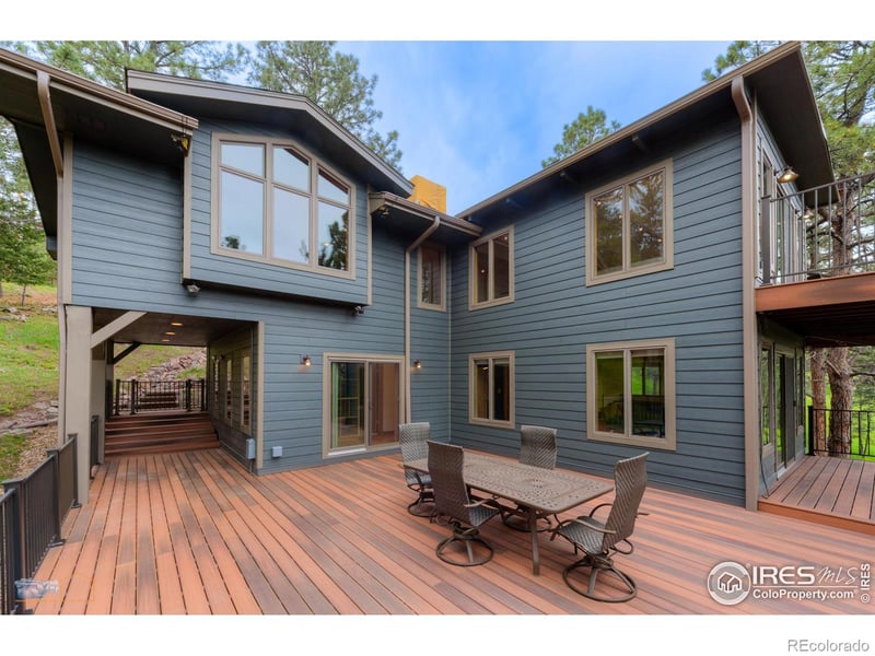 335 Pine Tree Ln, Boulder, CO 80304