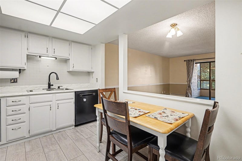 13890 Marina Dr #206, Aurora, CO 80014