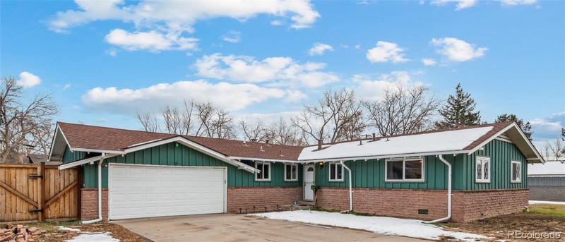 330 Pierce St, Lakewood, CO 80226