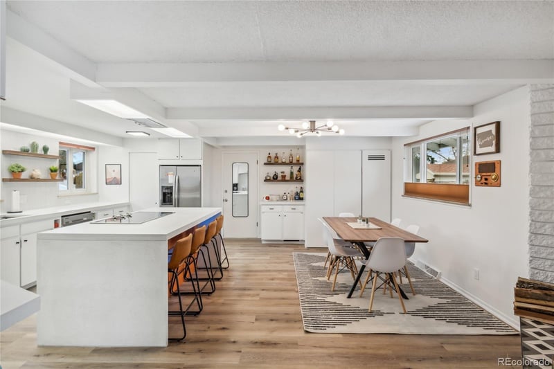 330 Pierce St, Lakewood, CO 80226