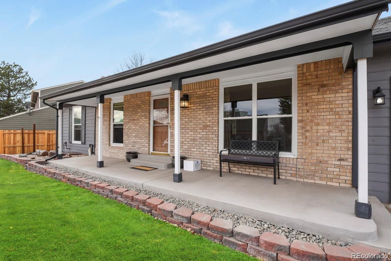 9749 W Fairview Ave, Littleton, CO 80127