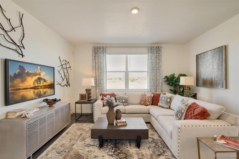 9917 Danube Ct, Commerce City, CO 80022