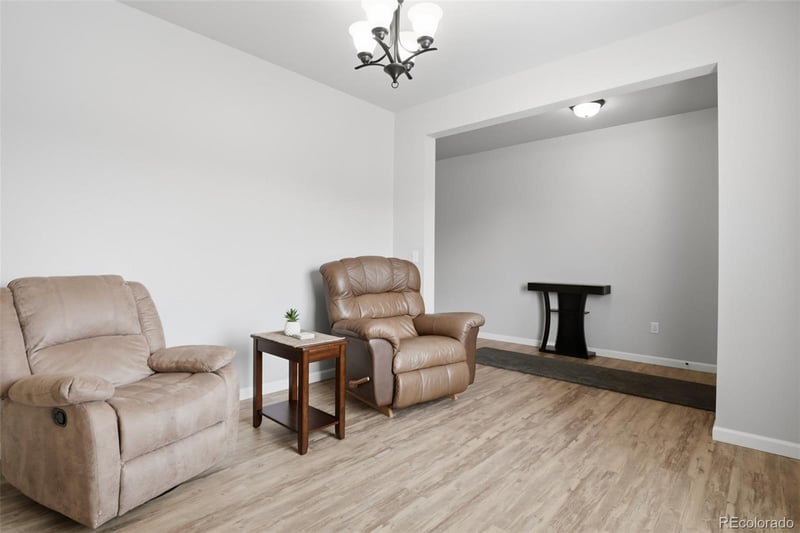 2359 Coyote Creek Dr, Fort Lupton, CO 80621