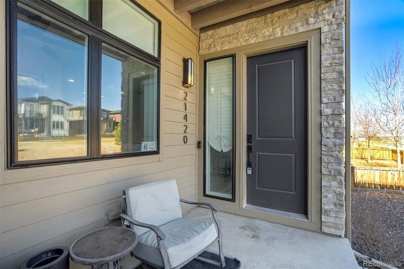 21420 61st Dr, Aurora, CO 80019