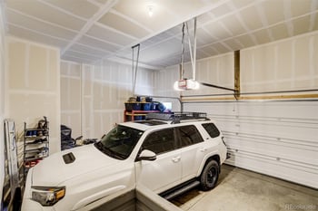21420 E 61st Dr, Aurora, CO 80019