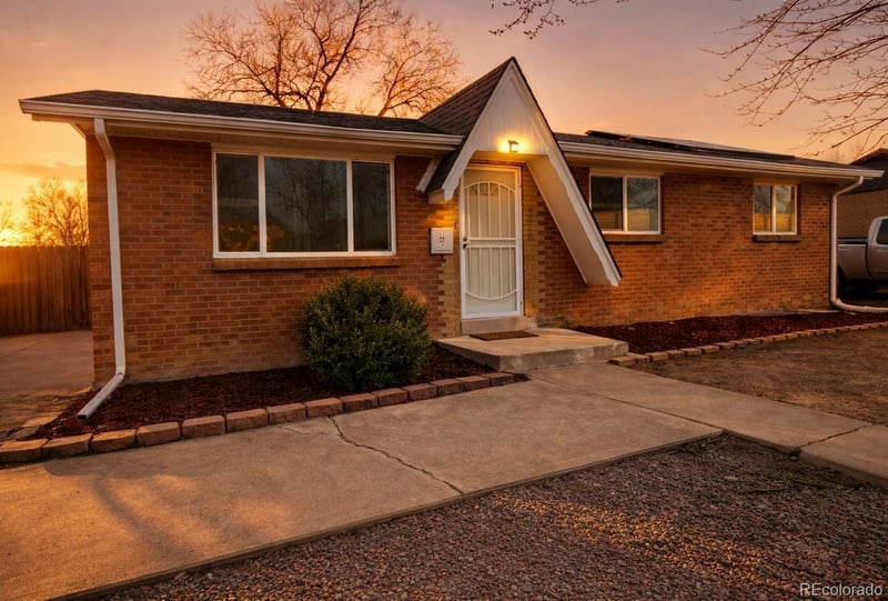 378 Racine St, Aurora, CO 80012