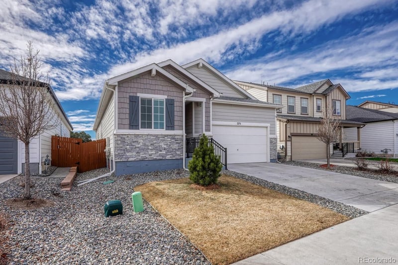 275 Vista Cliff Cir, Castle Rock, CO 80104