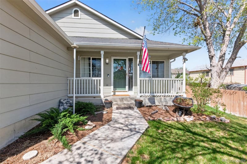 9457 Steele Dr, Thornton, CO 80229