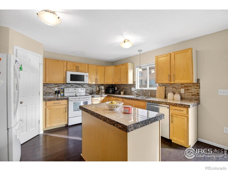 8406 17th St, Greeley, CO 80634