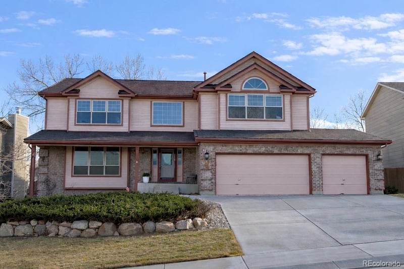 665 Robinglen Ct, Colorado Springs, CO 80906