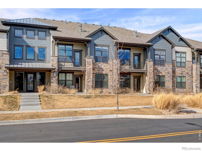 235 High Point Dr #102, Longmont, CO 80504