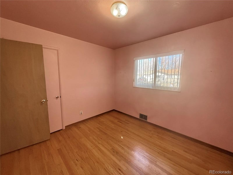 6025 Brooks Dr, Arvada, CO 80004