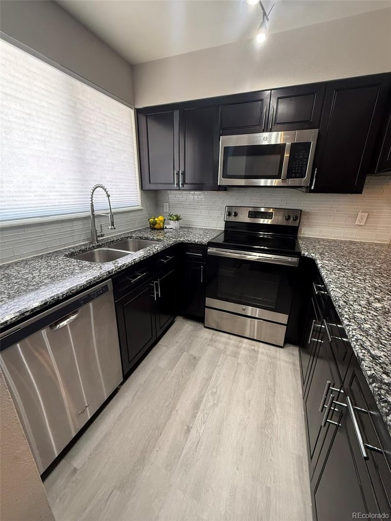 44 Nome St, Aurora, CO 80012